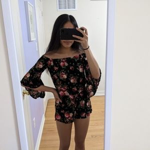 Fashion nova floral romper with 3/4 bell sleeves